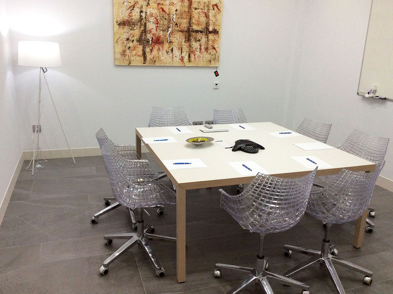 proyecto-oficox-oficina-gustamur-sala-reuniones